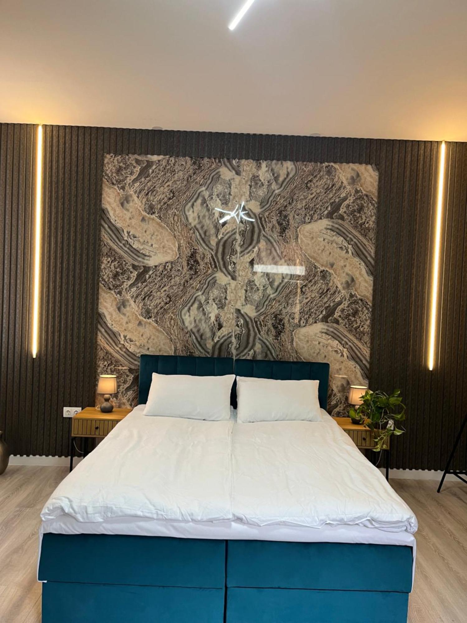 Apartament S8 Downtown With Optional Garage *