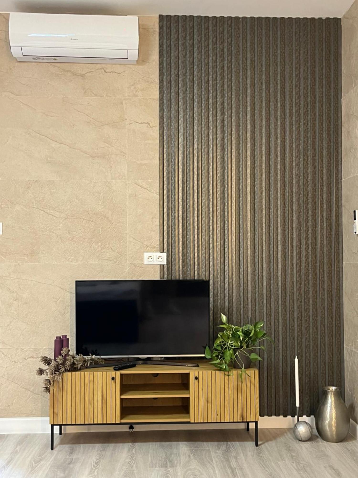 Appartement S8 Downtown With Optional Garage *